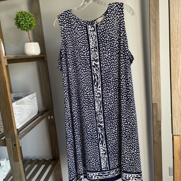 Michael Kors Dress Size 2X - Picture 6 of 6